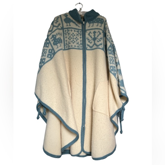 Alafoss of Iceland 100% Alpaca Winter Poncho/Cape Coat - Picture 1 of 7